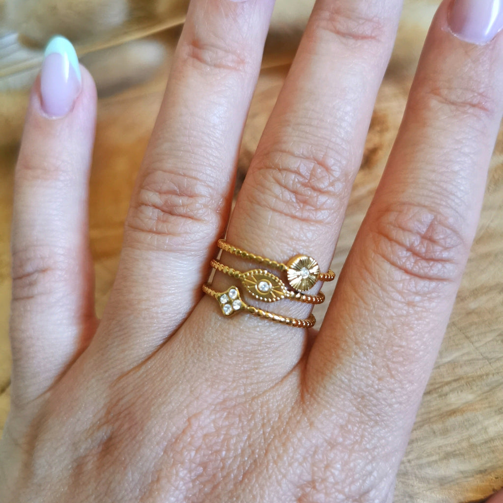 Bague de l'univers de sadaleane en acier inoxydable avec petits éléments en strass