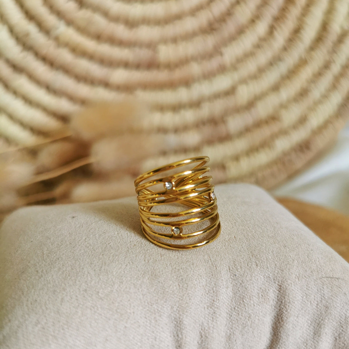 Bague en acier inoxydable multi rang de l'univers de sadaleane