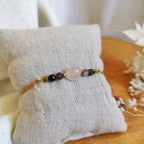 Bracelet sur chaine en acier inoxydable doré avec perles de tourmaline et quartz rose 