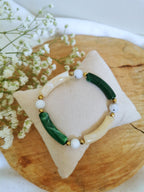 Bracelet tubes vert et beige avec pierres de péristérite