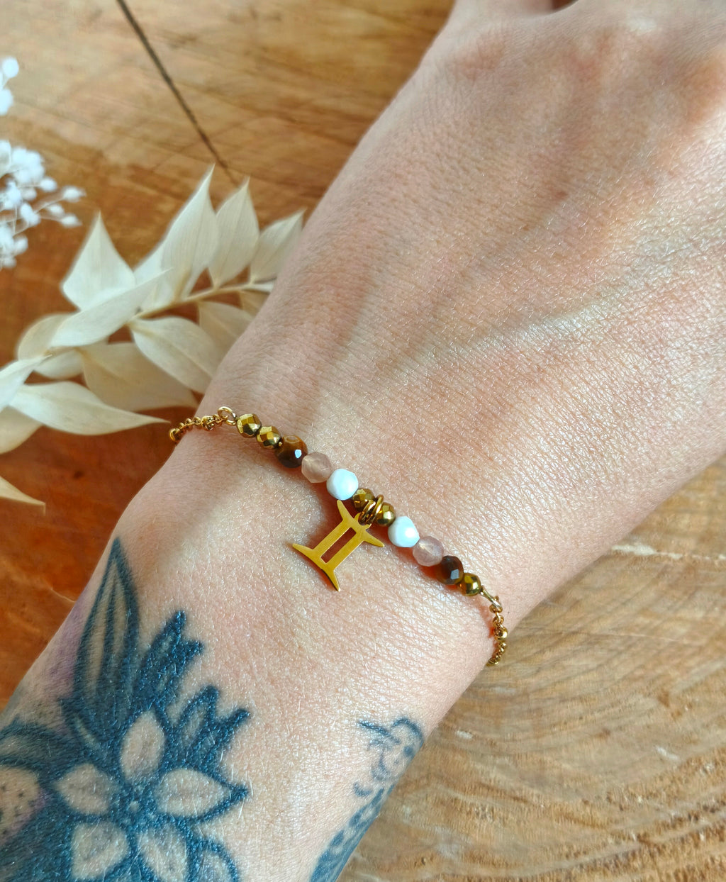 Craquer pour ce joli bracelet sur le thème du Gémeau