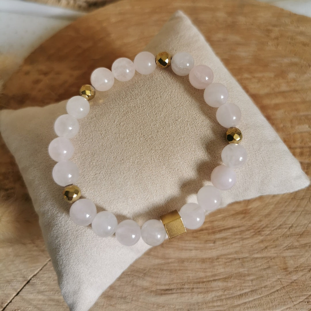 Laissez-vous tenter par ce joli bracelet en quartz rose