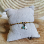 Joli bracelets en acier inoxydable doré et pierres naturelles d'amazonite. 