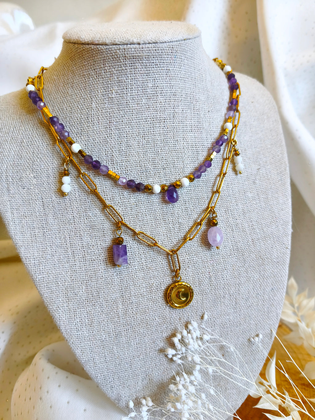 Ensemble de colliers en améthyste de l'univers de sadaeane