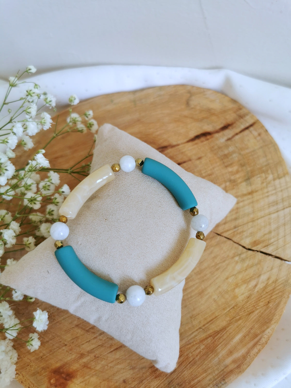 Bracelet tube bleu et beige avec pierre fine de péristérite pour femme et jeune fille
